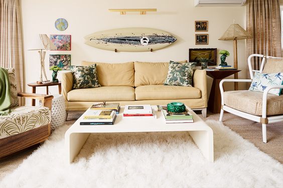 Hawaiian coastal living room idea