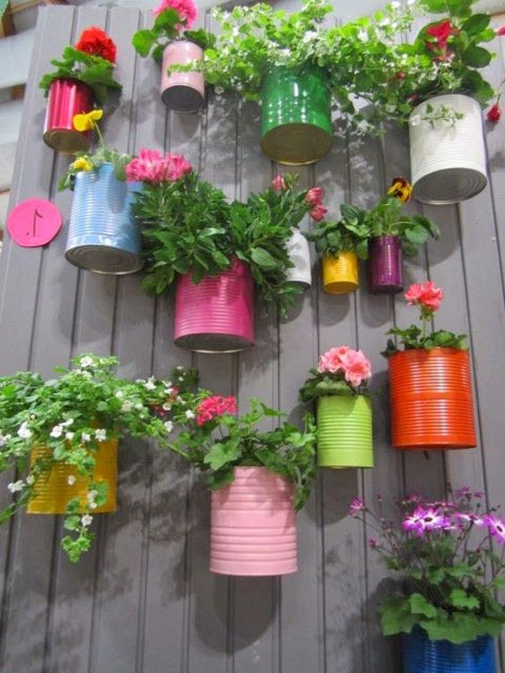 DIY tin cans for vertical garden