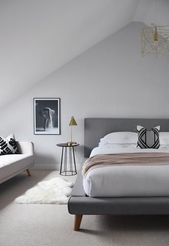 Simple Scandinavian bedroom design