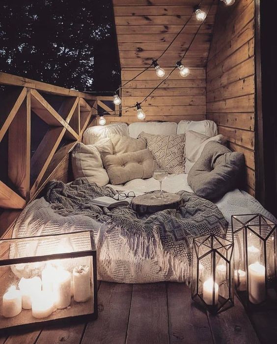 cozy balcony reading nook ideas