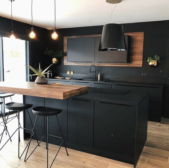 Gorgeous black kitchen