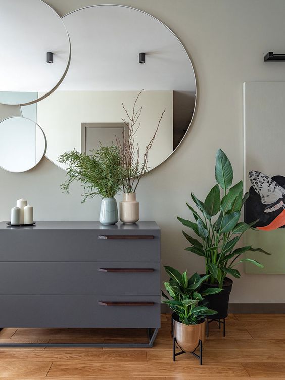 organic shape mirror for the spacious room