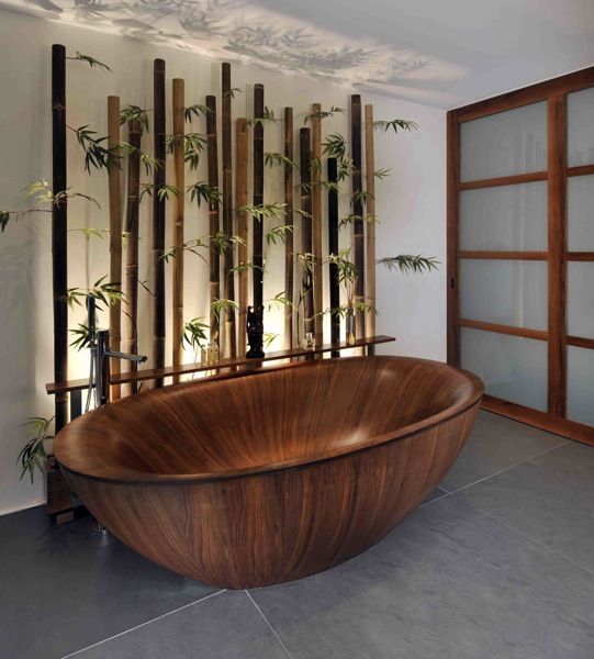 wooden bathtub in modern Japanese bedroom