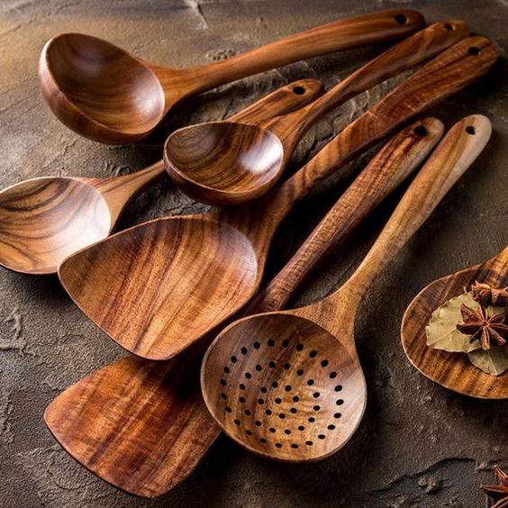 eco-friendly wooden utensils