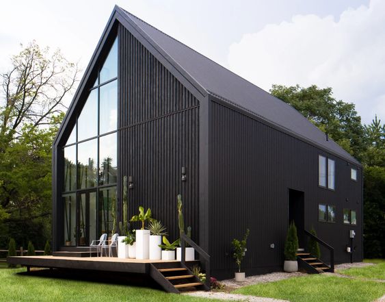 black house Scandinavian exterior home