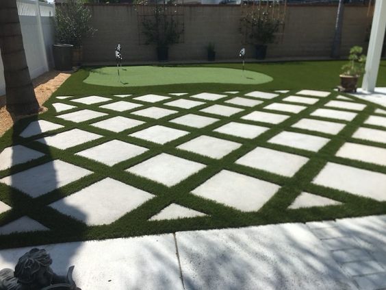 grass and concrete pavers idea