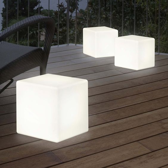 outdoor LED light to decorate Scandinavian outdoor space