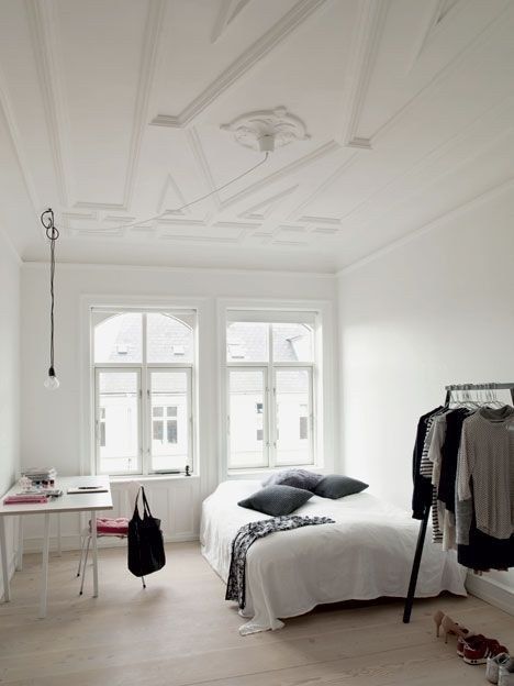 bright small bedroom tips