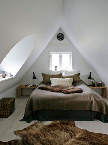 white attic bedroom decor